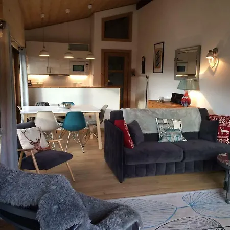 Luxury Apartment, 350m To Lift, South Facing, Close To Town Centre