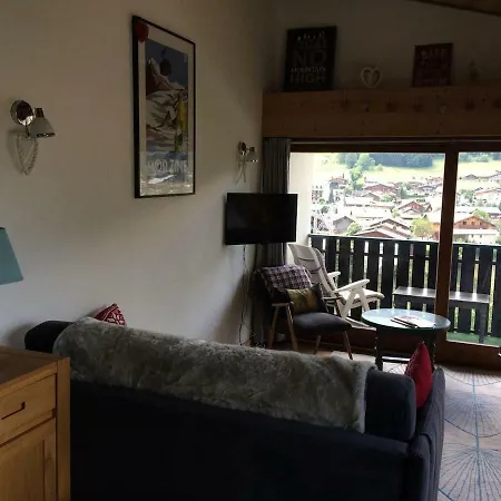 Luxury Apartment, 350m To Lift, South Facing, Close To Town Centre Morzine